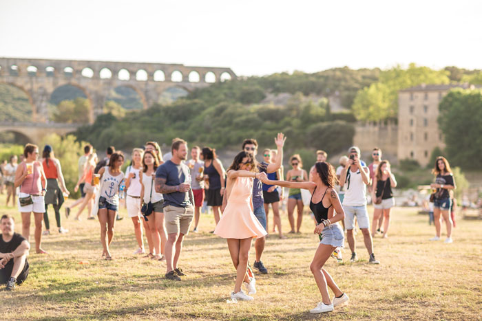 lives au pont